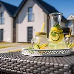 Nord Breeze Z Podgrzewanym Basenem, Jacuzzi Oraz Sauna