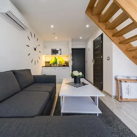 別荘 Nord Breeze Z Podgrzewanym Basenem I Jacuzzi *