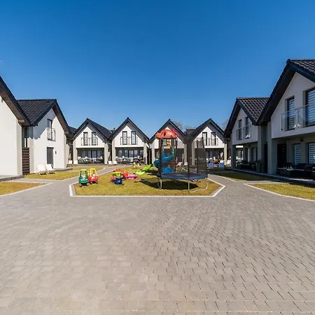 Nord Breeze Z Podgrzewanym Basenem I Jacuzzi Semesterbostad Władysławowo