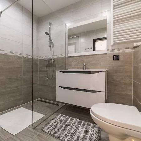 Nord Breeze Z Podgrzewanym Basenem I Jacuzzi