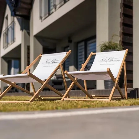 Nord Breeze Z Podgrzewanym Basenem I Jacuzzi * Władysławowo