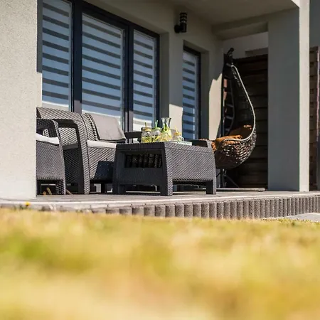 Nord Breeze Z Podgrzewanym Basenem I Jacuzzi Dom wakacyjny *