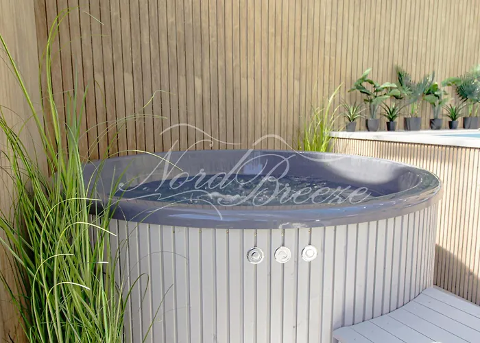 Holiday home Domki Nord Breeze Z Podgrzewanym Basenem, Jacuzzi Oraz Sauna