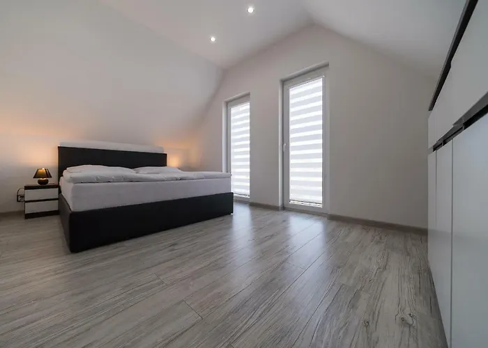 Holiday home Domki Nord Breeze Z Podgrzewanym Basenem, Jacuzzi Oraz Sauna